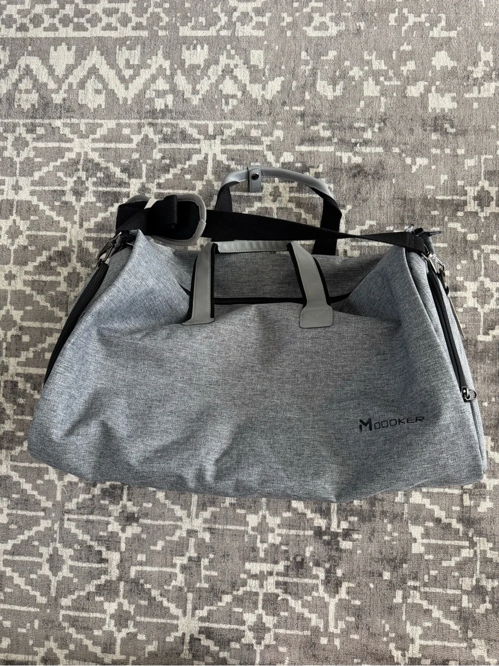 Convertible Garment Carry On Duffle Bag Shoulder Strap Hanging Suit Travel